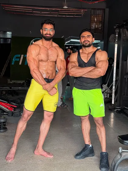 Another shot of my client, showing his classic physique lines.