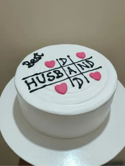 Another look at the fun and simple husband birthday cake.