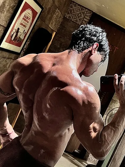 Another angle of my back, showing the detail that separates the great from the average.