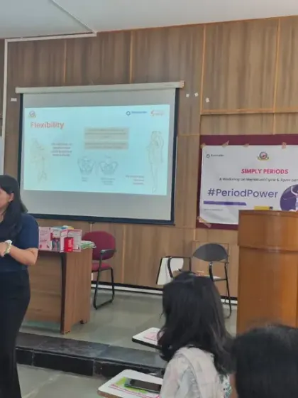 Our facilitator demonstrates different types of period products during the para-athlete workshop. We focus on providing practical, cost-effective, and accessible solutions tailored to the real-life challenges these athletes face.