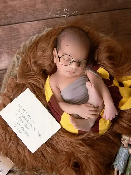 "You're a wizard, baby!" For the family that loves a good story, I offer creative themes like this Harry Potter setup. I have a wide range of props to bring your favorite fantasy worlds to life for your newborn's first portrait.