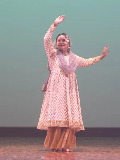 The elegance of Kathak on full display. This performance from SparkLights showcases the beautiful arm movements and poise that are hallmarks of the style.