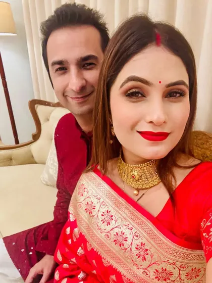 A happy selfie of Dilpreet and Ishvinpal on Karwa Chauth. Their smiles reflect the joy of a shared journey of spiritual growth and companionship.