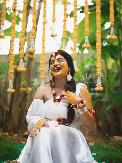 The pure, uninhibited joy of a Haldi ceremony. We manage all the details, from the vibrant floral decor to the traditional arrangements, so you can soak in every happy, messy, and beautiful moment with your loved ones.