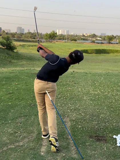Off-season work with a junior player preparing for tournaments in the US. Here, we are using an alignment stick to work on maintaining spine angle.