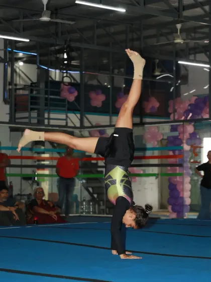 Join @totsnteensgym to improve your skills