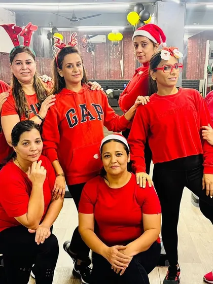 Jingle bells and stepper swells. Our Christmas celebration was all about fun, friends, and festive fitness, complete with Santa hats and a whole lot of red.