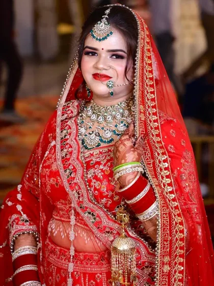 A close-up of my gorgeous bride Shashi. Her smile is infectious, and her makeup is glowing.