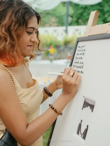 More than just a signature. We set up a personalized guest board where friends and family could leave handwritten notes and wishes for the couple, creating a priceless collection of memories.