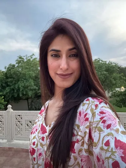 A casual selfie in a floral kurta. This relaxed, everyday look still incorporates my style principles with its flattering V-neckline and comfortable fabric. It's proof that you can be stylish even on your days off.