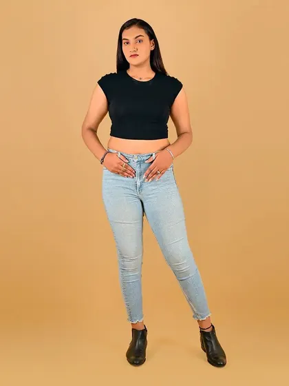 A duplicate of 51, showcasing a powerful full-length pose.