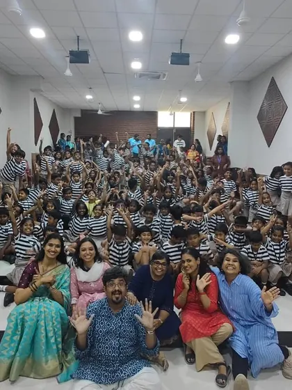 A fantastic group photo with fellow storytellers and a happy audience of students in Chennai. Events like these celebrate different styles of storytelling and create wonderful, fun-filled memories.