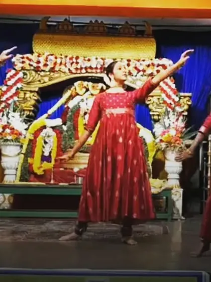 A Kathak performance by our students, set to the devotional poetry of Dasa Sahitya.