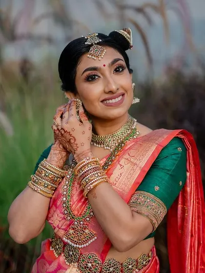 The epitome of South Indian elegance. This bride looks absolutely radiant, and we used natural elements to frame her beauty in a serene and artistic way.