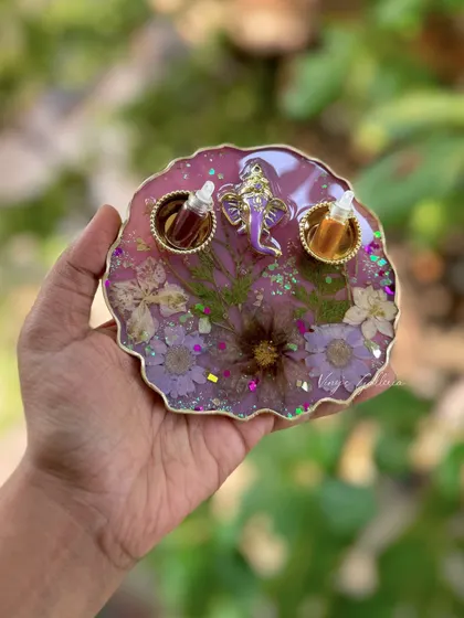 A beautiful purple floral puja thali, perfect as a return gift for weddings, baby showers, or any special event.