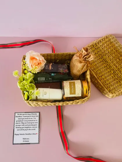 The natural texture of the cane box provides a rustic and earthy feel, perfect for a thoughtful and sustainable gift.