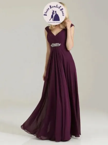 This V neck purple gown with an embellished waist is a classic and flattering choice for many body types.