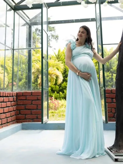 A collection of my work from various maternity photoshoots, showcasing different styles, locations, and outfits, from flowing gowns to chic casual wear.