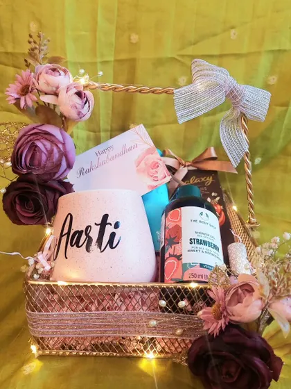 A beautiful gift basket for your sister or bhabhi this Rakshabandhan. It’s filled with self-care products, chocolates, and a personalized mug, all lit up with our signature fairy lights.