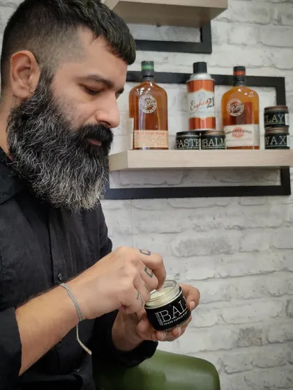 The right product makes all the difference. Here I am with some of my favorite beard balm from 1821 Man Made, perfect for conditioning and styling your beard.