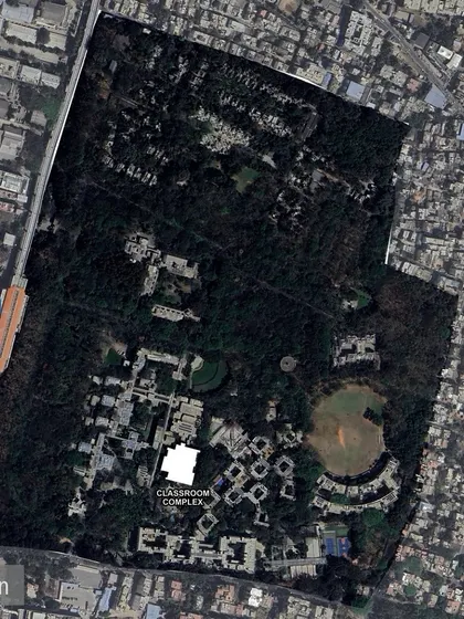 The location of the classroom complex at the heart of the IIM-B campus, right next to the iconic central pergola, is shown in this site map.