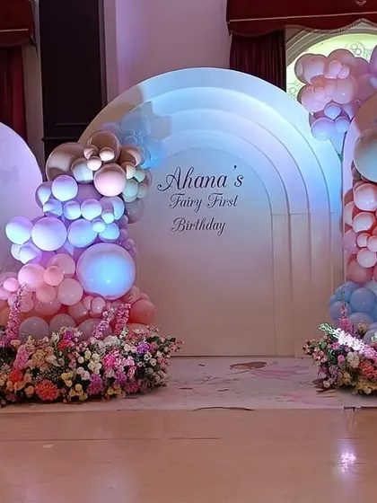 A little fairy dust and pastel magic to celebrate one-year-old Ahana’s birthday. We love planning first birthdays and creating a special atmosphere for such an important milestone.