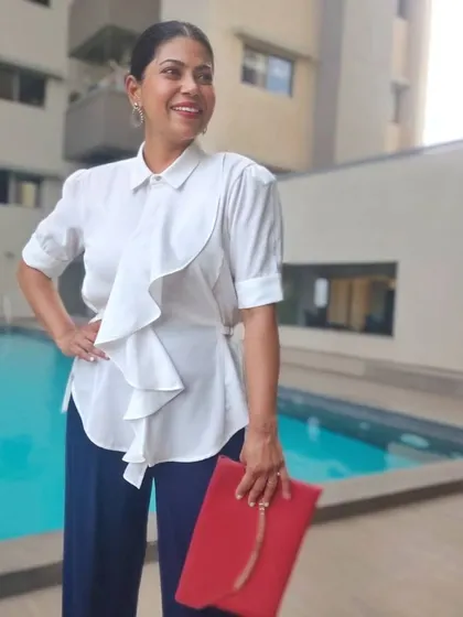Let your personal style be a reflection of your choices and your identity. When you dress in a way that feels authentic, you radiate confidence.