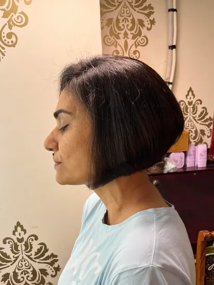 A side view of the new inverted bob.