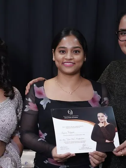 Each certificate represents a new level of skill and confidence. It was a pleasure guiding this student through the nuances of the Glass Skin technique in our one-day masterclass.