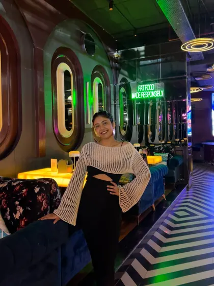 The lighting in this place was too good not to capture the full vibe of this outfit. It's all about finding pieces that make you feel good wherever you are.