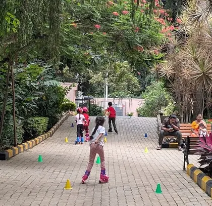 We offer large group, small group, and private sessions to ensure every child gets the attention they need to upskill.
