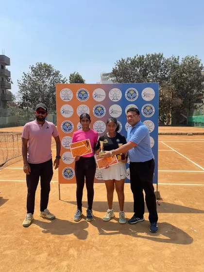 Eshita with her doubles partner after winning the Doubles Title at the SS U-16 in Bengaluru. A great week where she also reached the singles final.