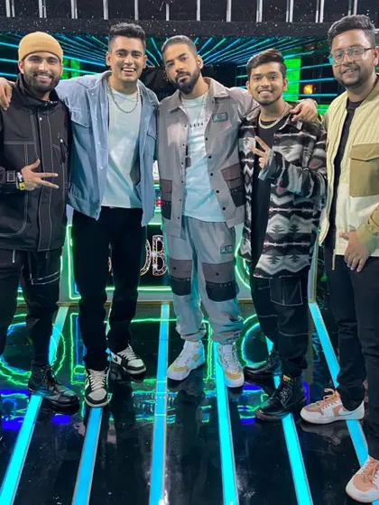 A frame full of lyrical rappers. Standing with Dino James, Panther, and Gravity on the Hustle stage. We're all about pushing the art of lyricism forward.