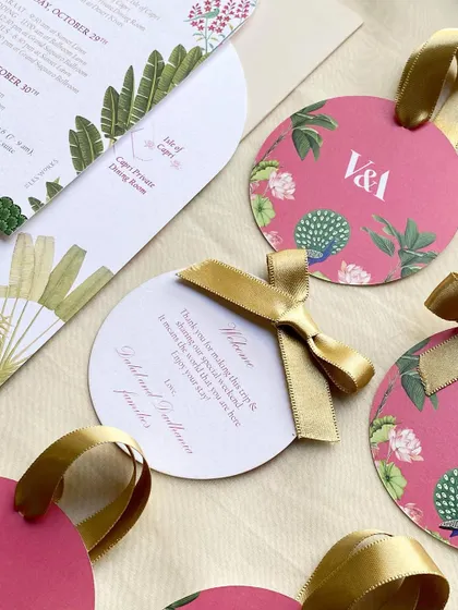 A closer look at the welcome tags, showing the personalized message on the back. It's a small gesture that makes guests feel truly welcomed.