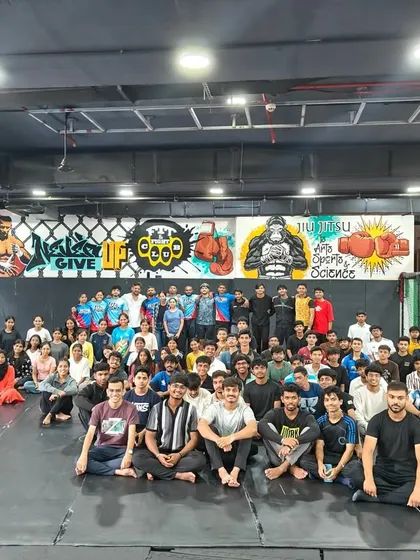 A group photo with all the participants from our successful workshop in collaboration with Bhumi Mumbai.
