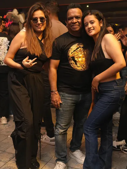Posing with some stylish friends at our 150th week celebration.