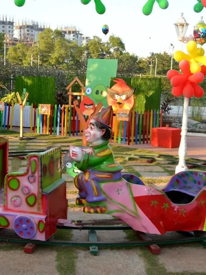 A mini train ride for the little guests, adding to the carnival-like atmosphere of the large-scale Angry Birds celebration.
