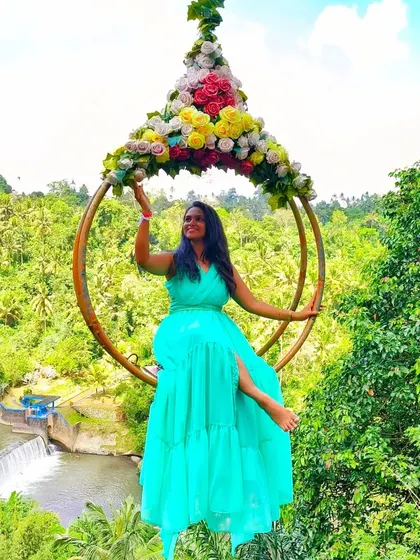 My rental gowns are perfect for any location, even a beautiful destination shoot. This light sea green dress looks absolutely dreamy against a lush, natural backdrop.
