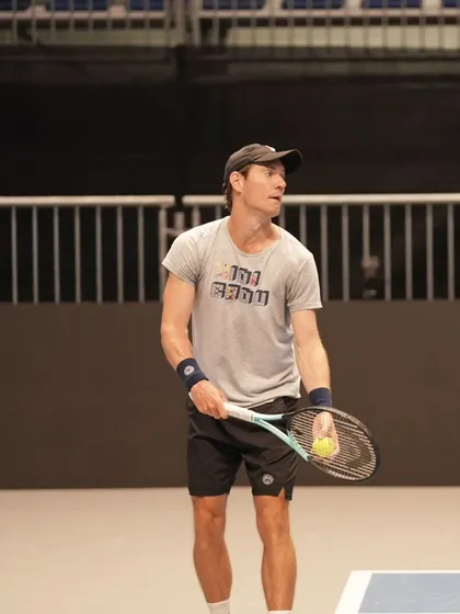 Matt Ebden preparing to serve during our training hit.