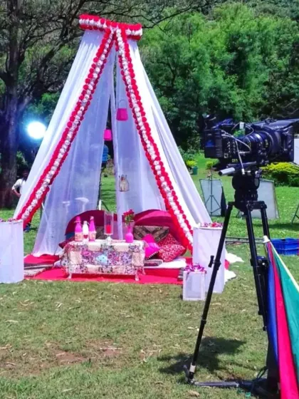 This behind-the-scenes shot shows a teepee-style tent I created for a video shoot. This kind of themed setup is also great for creating a cozy and stylish corner at parties or events.