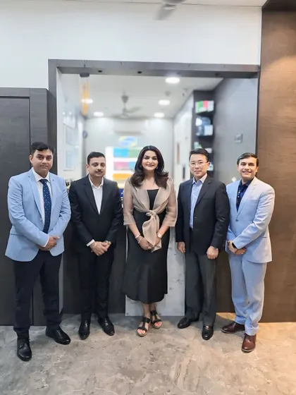 Collaborating with Industry Leaders. A group photo with the Galderma team at my clinic. Exchanging ideas with those who shape the industry is always exciting.