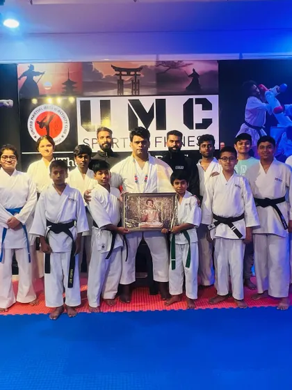Our students present a gift to Sensei Mayur Bansode as a token of appreciation for sharing his knowledge with us.
