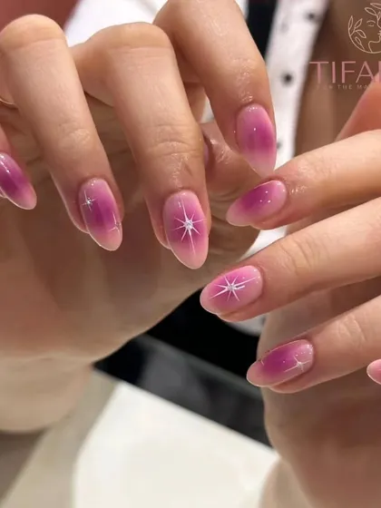 This image captures the beautiful glow of the aura effect. You'll learn how to place the color and blend it seamlessly for this stunning result.