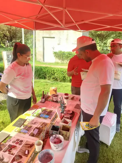 Having conversations with visitors at our stall is one of the best parts of any event. We love discussing the problem of plastic waste and explaining how our products offer a tangible solution.