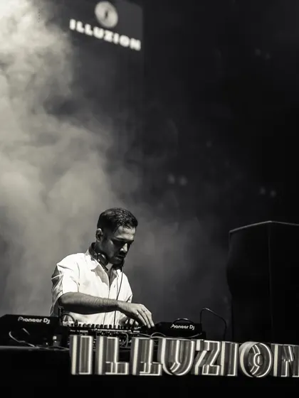 Another black and white shot from Illuzion, capturing the smoky, atmospheric vibe of the night.