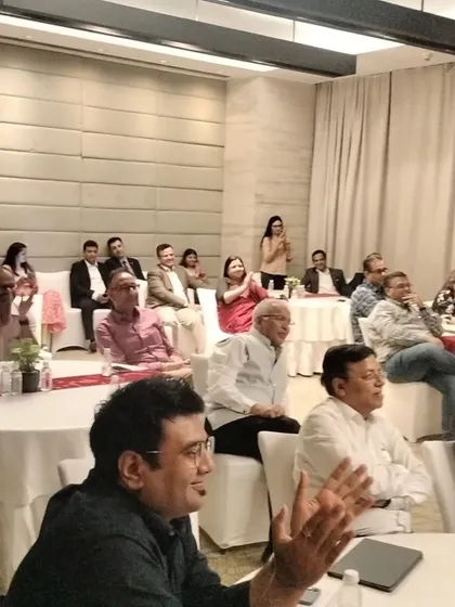 The audience applauding during my mentalism act for HSBC.