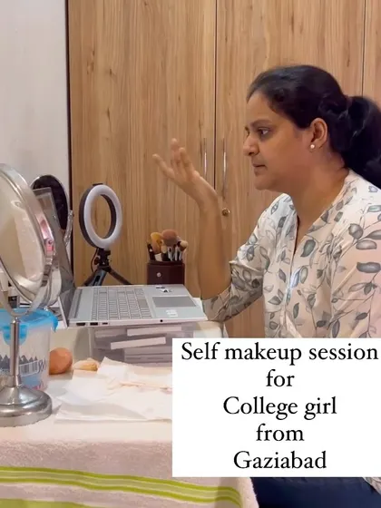A college girl from Ghaziabad learning self makeup online. I teach age-appropriate looks that are perfect for students.