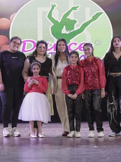A group photo with our special showcase performers from Magnifique 2024. Stay tuned to see their incredible performances.