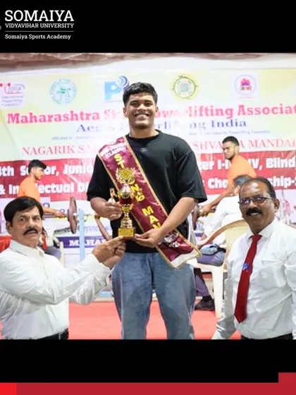 Darwin Horta is awarded the "Strongman" title after winning gold at the Maharashtra State Bench Press Championship with an incredible 135 kg lift.