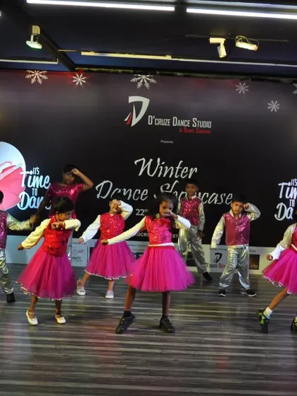 The grooming kids batch showing their confidence on stage.